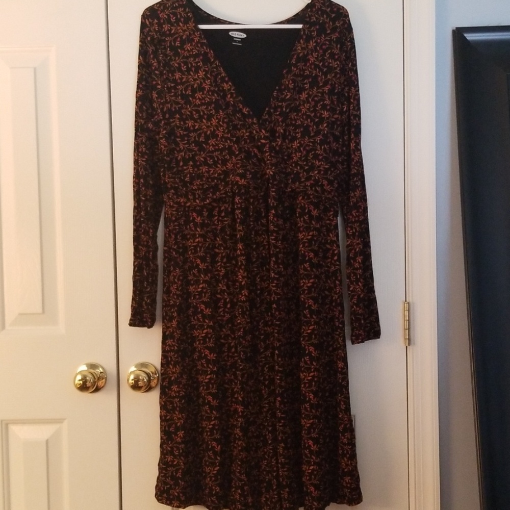 Worn once old navy maternity jersey dress size L